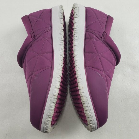 LL Bean Ultralight Primaloft Slip On Shoe Womens 10 Purple Quilted Waterproof - Picture 6 of 10
